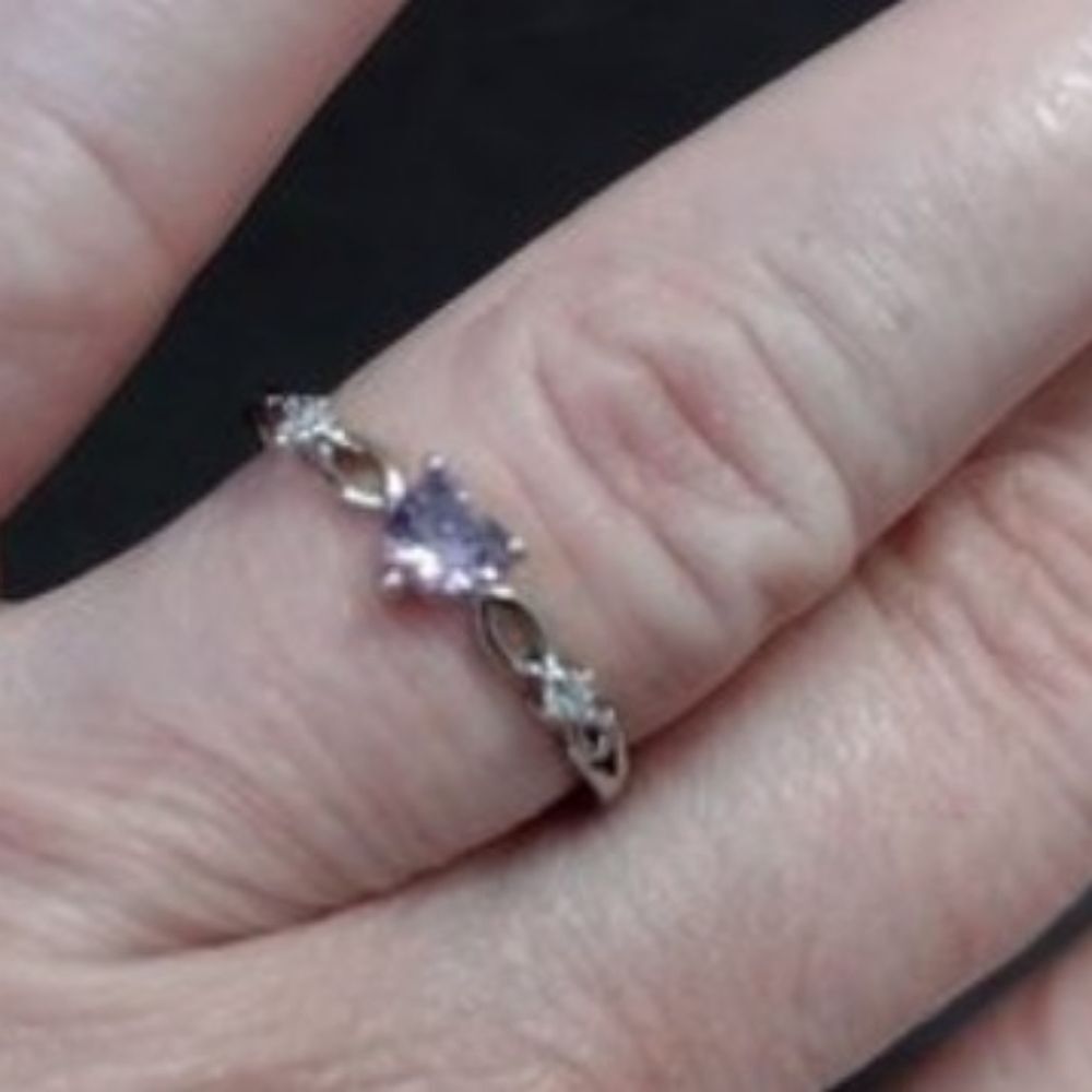Silver tone purple heart ring size 6.5